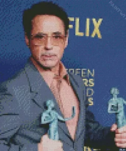 Robert Downey In Suit Diamond Painting