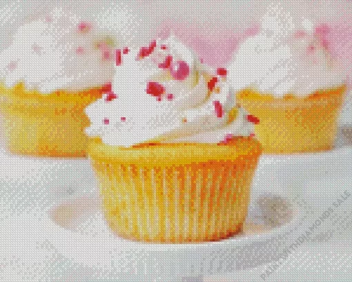 Fluffy Vanilla Cupcake Diamond Painting