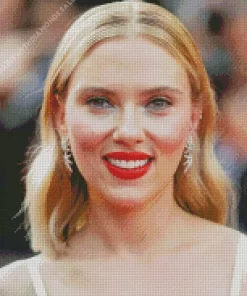 Scarlett Johansson Smiling Diamond Painting