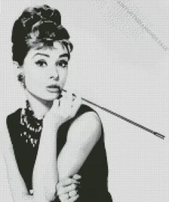 Audrey Hepburn In Breakfast At Tiffanys Diamond Painting