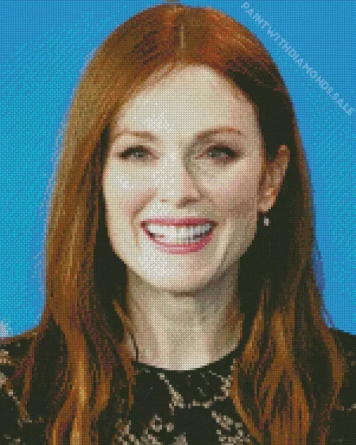 Julianne Moore Smiling Diamond Painting