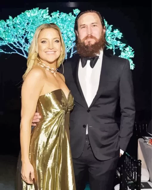 Kate Hudson And Her Partner Diamond Painting