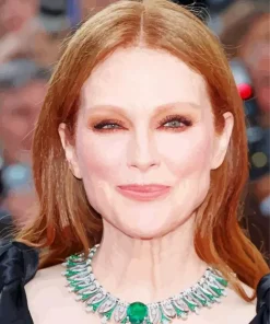 Charming Julianne Moore Diamond Painting