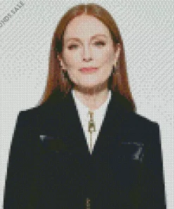 Elegant Julianne Moore Diamond Painting