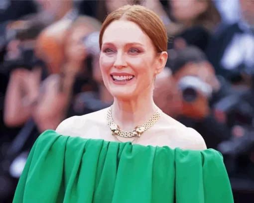 Julianne Moore In A Green Dress Diamond Painting