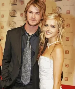 young Chris Hemsworth And His Wife Diamond Painting