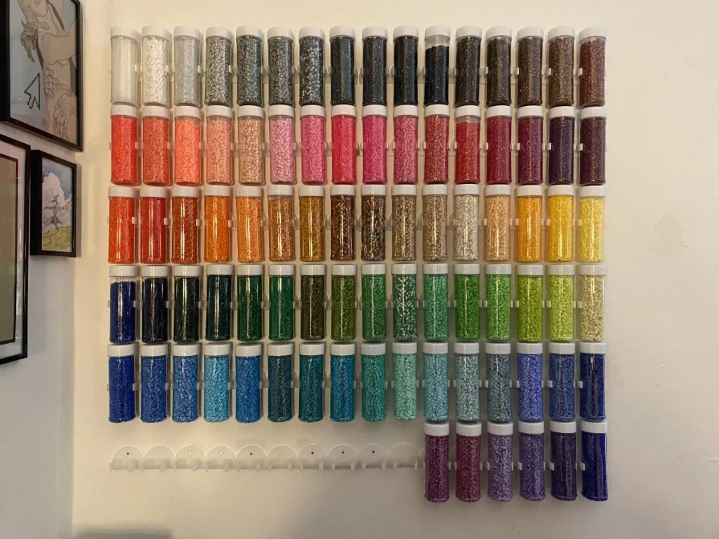 How to organize diamond painting beads?