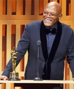 Samuel L Jackson With Award Diamond Painting