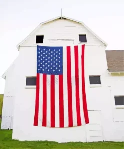 Barn With American Flag Diamond Paintings